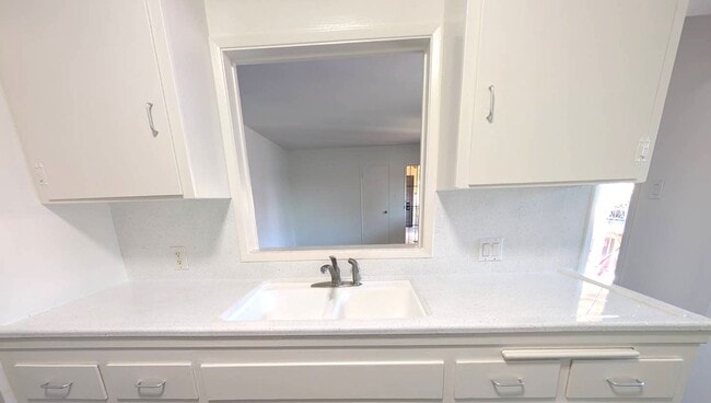 Photo - 3694 Redondo Beach Blvd Unit D