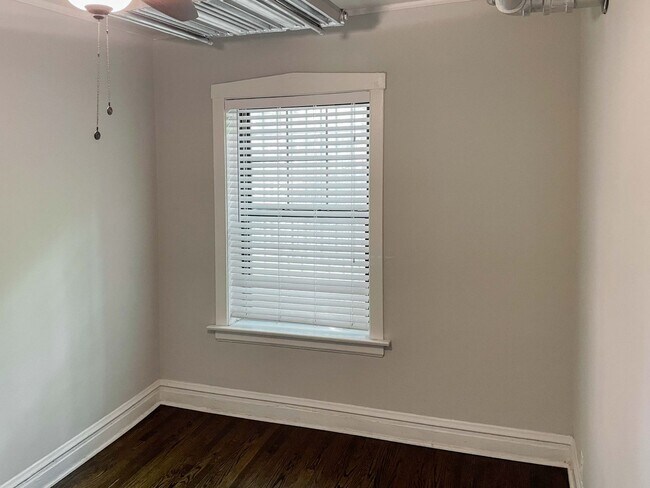 5152 N Leavitt St Unit 1