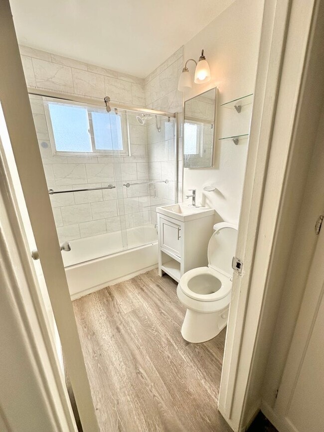 Photo - NANCY DRIVE DUPLEX Unit 6108