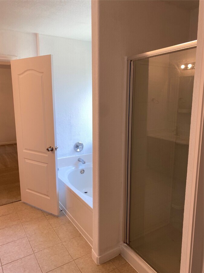 Photo - 4614 Pin Oak Creek Ln