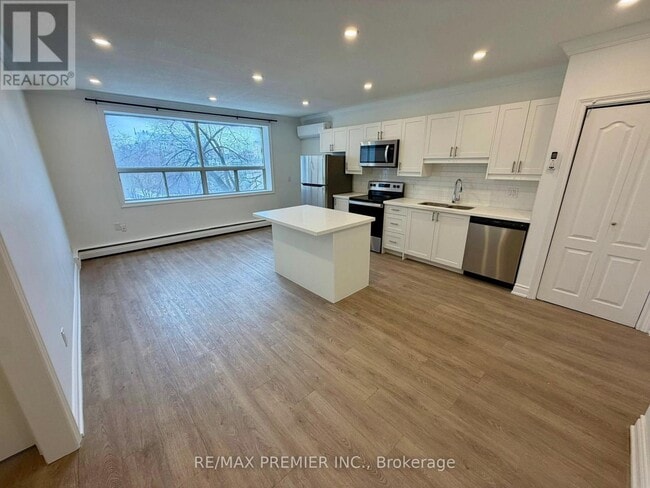 Photo - 112 St Joseph's Dr Unité 203