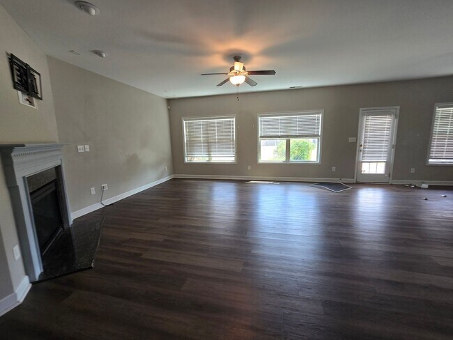 Photo - 2111 Yates Ranch Rd