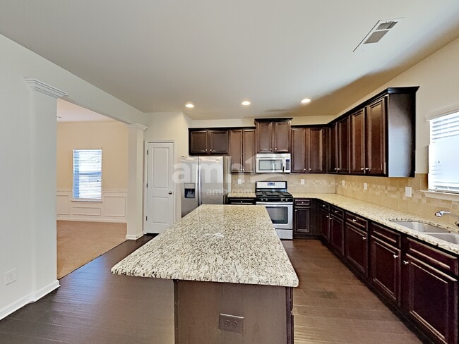 Photo - 185 Rosemoore Dr