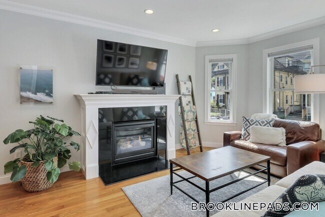 Photo - 17 Fairbanks St Unit 1