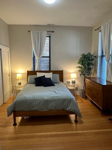 Photo - 624 N May St Unit 1