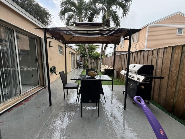Photo - 14560 SW 124th Pl