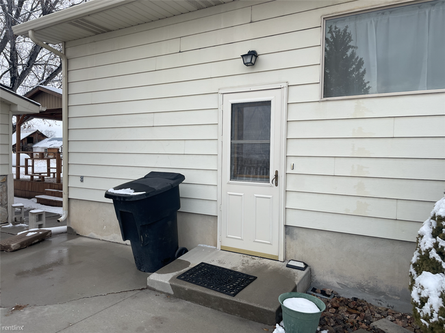 Photo - 1 br, 1 bath House - 432 South Main Street