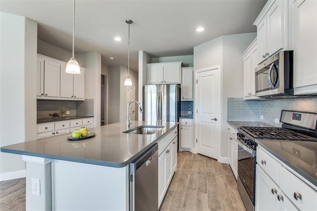 Photo - 15828 Bronte Lane