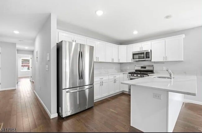 Photo - 420 S 10th St