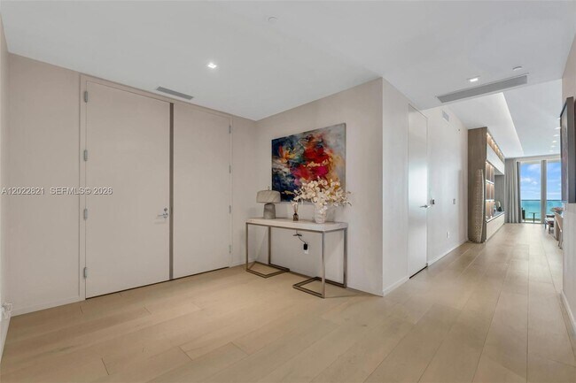 Photo - 18975 Collins Ave Unit 2802