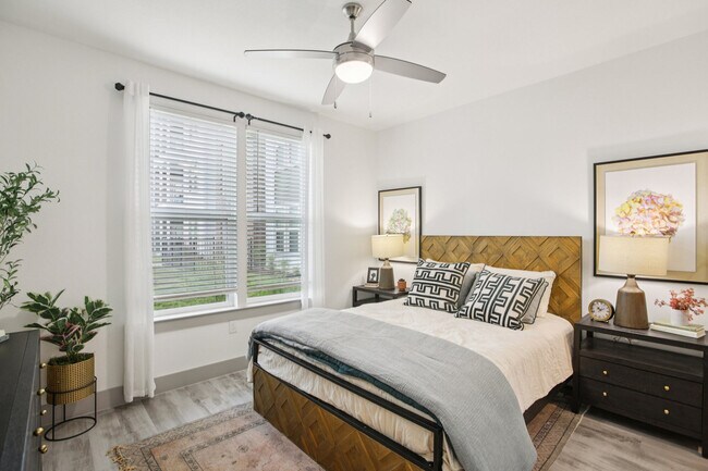 Photo - Aspire Del Valle