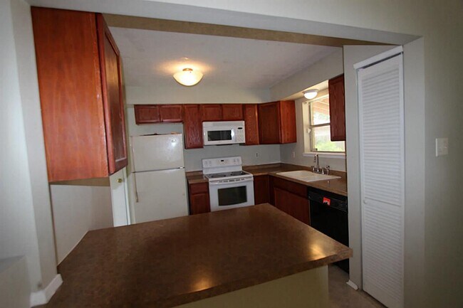 Photo - 4904 Ripple Creek Dr