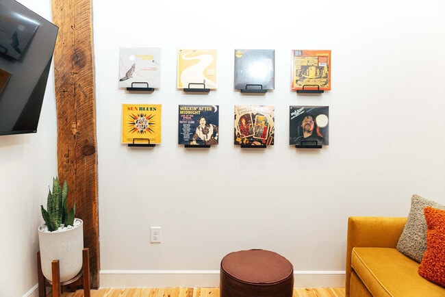 Photo - 1911 3rd Ave N Unit ID1352414P