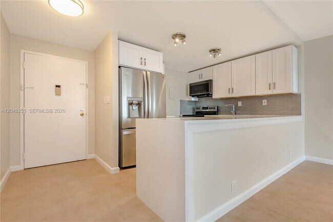 Photo - 16710 NE 9th Ave Unidad 706