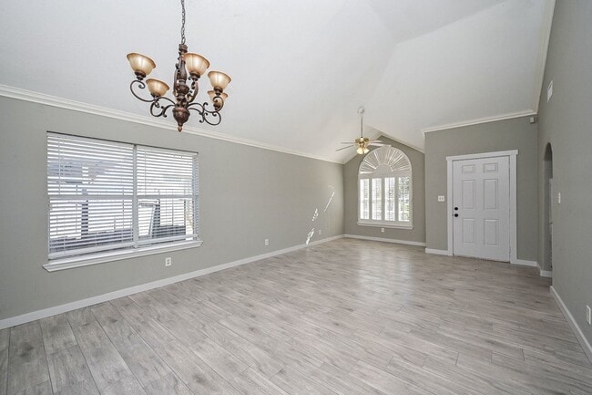 Photo - 6607 W T C Jester Blvd