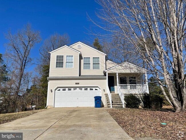 Building Photo - 45586 Curley Ct Rental