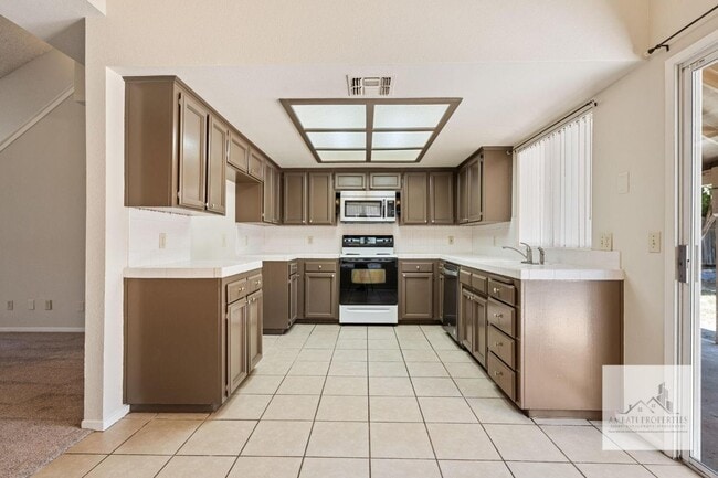 Photo - 8840 N Barton Ave