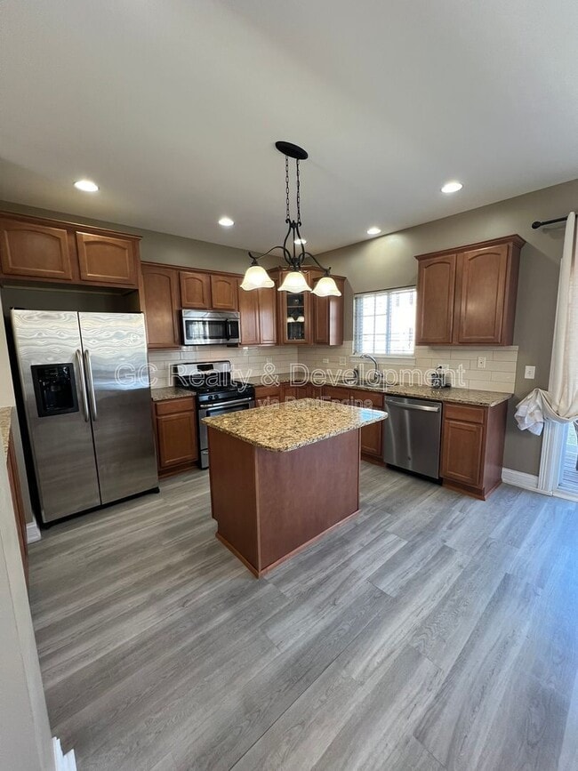 Photo - 112 Lakeshore Dr