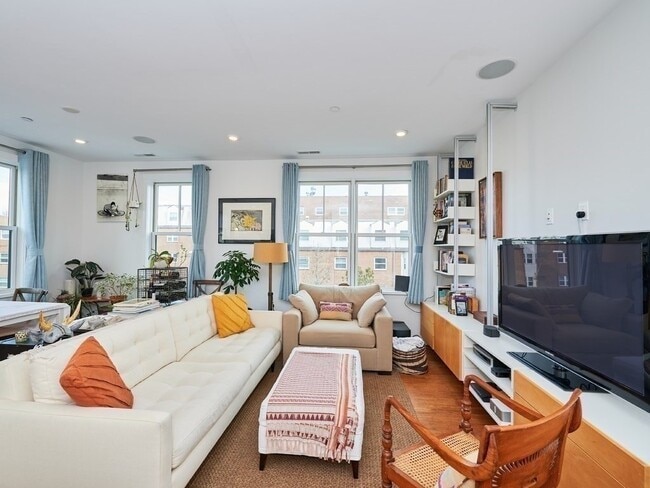Photo - 290 Highland Ave Unit 3A
