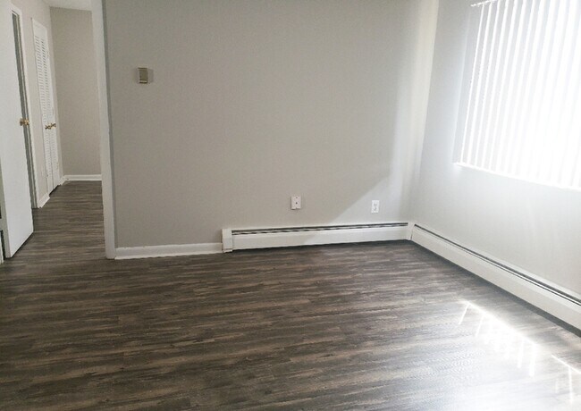 Clifton 3033 - 4 Lr - Clifton 3033 Apartments