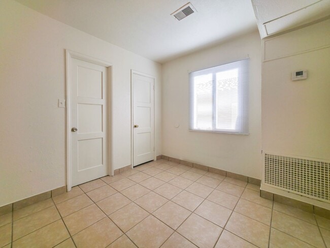 Photo - 585 W 3rd St Unit 585 W 3rd St