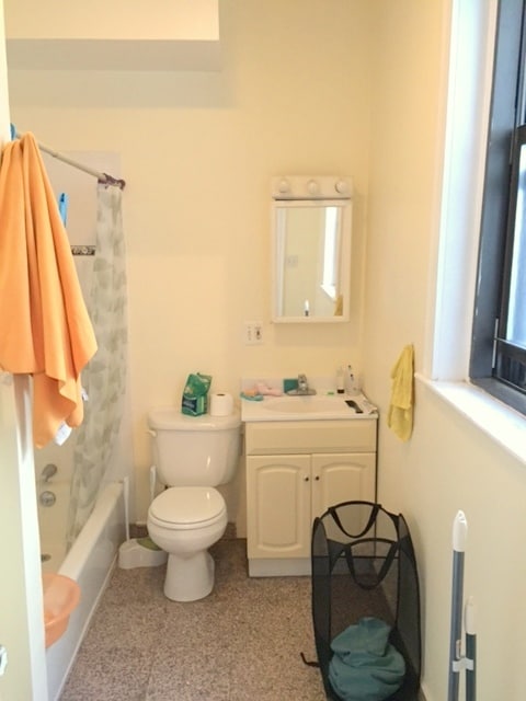 Photo - 39 Carlton St