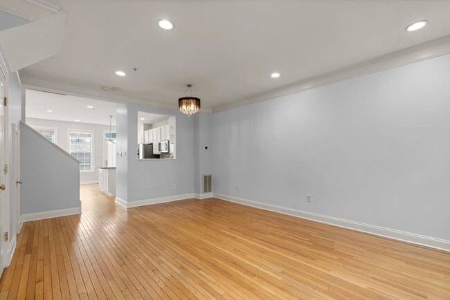 Photo - 2 Bed 2.5 Bath - Lakelands Townhome - Deta...