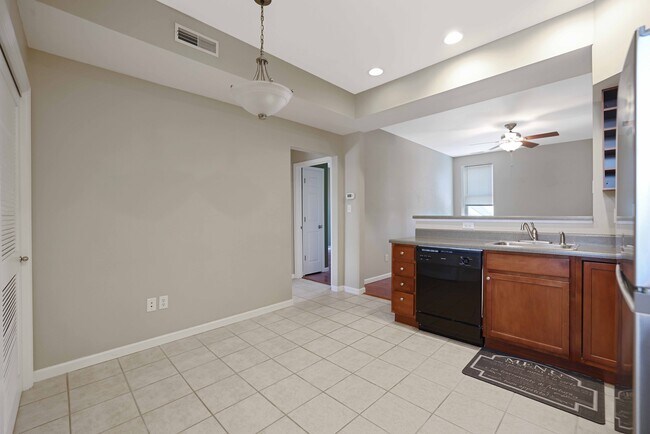 5200 Wilson Ave Unit 5204