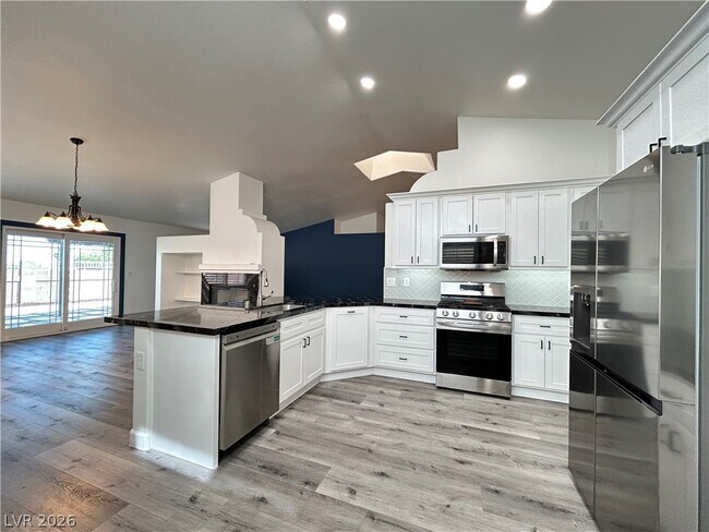 218 Black Eagle Ave