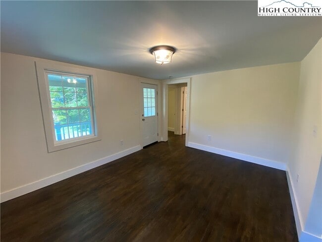 Photo - 503 Von Turner Rd