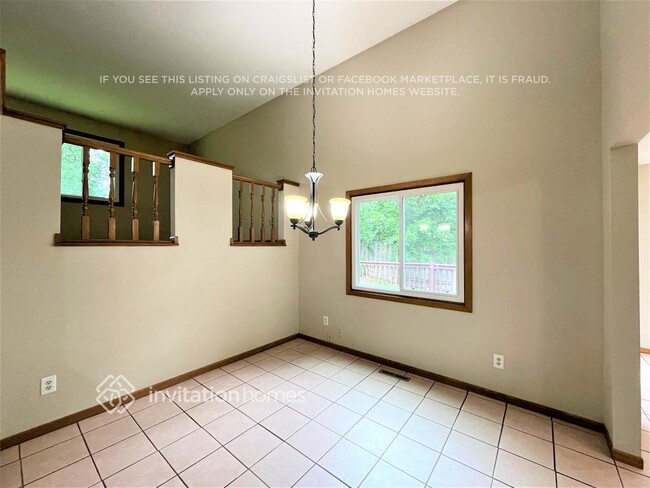 Photo - 5325 W 140th St