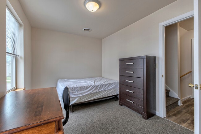 The Penn Quarters-Old Town