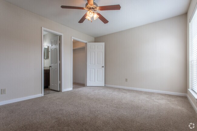 1 HAB, 1 BA - 682 ft² - The Abbey At Jones Road