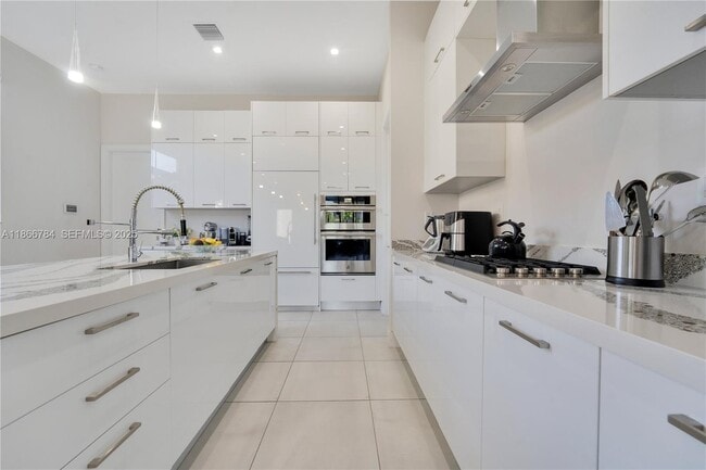 Photo - 8279 NW 43rd St