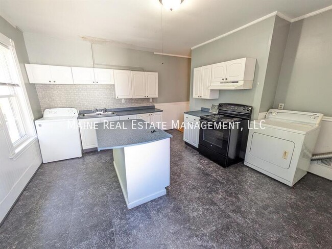 Photo - 6 Fifth St. Apt.-1 Unidad 1