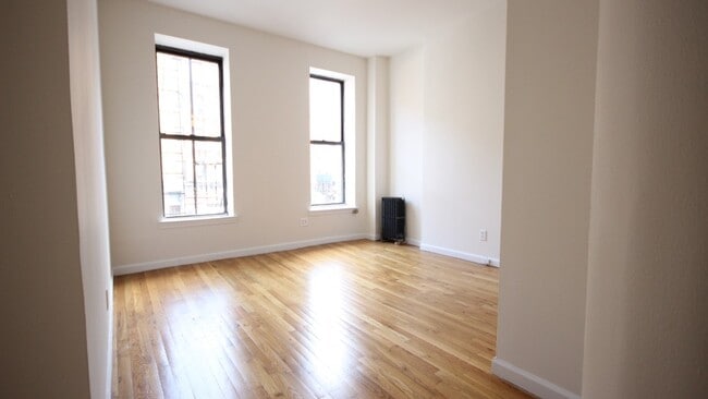 Photo - 484 Amsterdam Ave Apartment Unit 2A