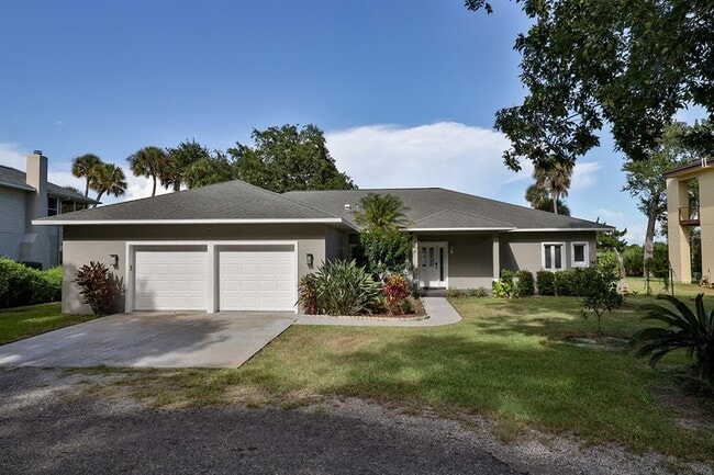 2437 Swordfish Ln