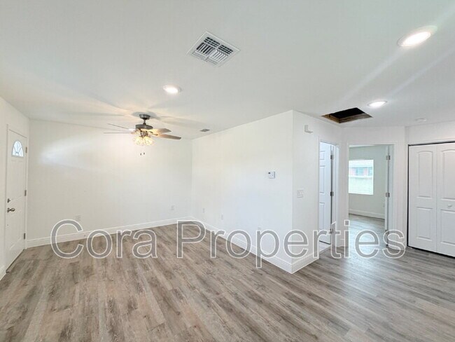 Photo - 403 Pearl St