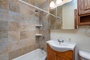 2 BR, 1 BA - 750 SF