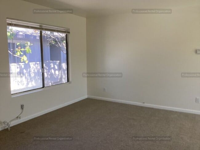 Photo - Upper level 1 bedroom newly remodel walking distance to downtown