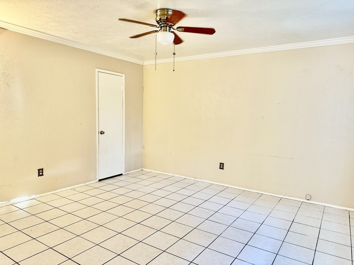 Photo - 16118 Lazy Ridge Rd