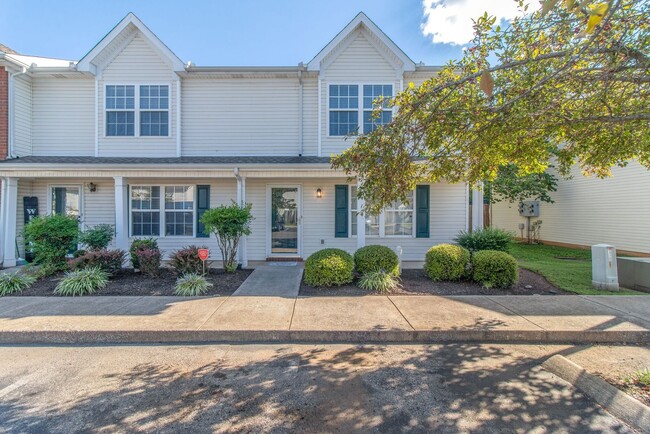 Building Photo - *END UNIT* 2 Bed, 2.5 Bath Townhome in The Cottages at Indian Park
