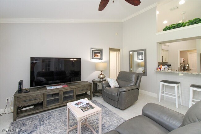 Photo - 333 Wentworth Ct