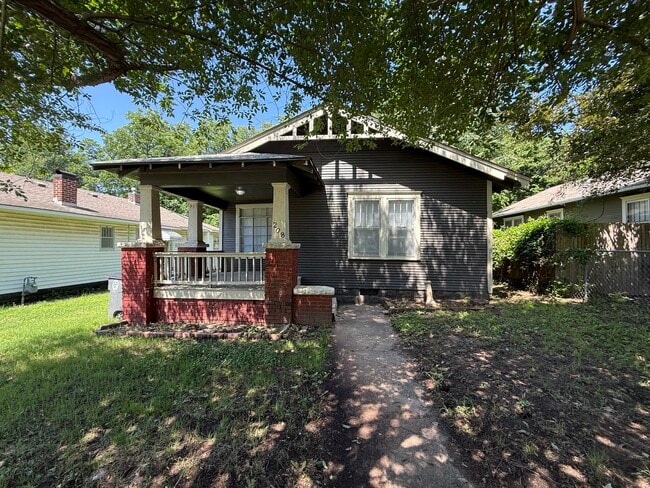Photo - 208 N Xenophon Ave House