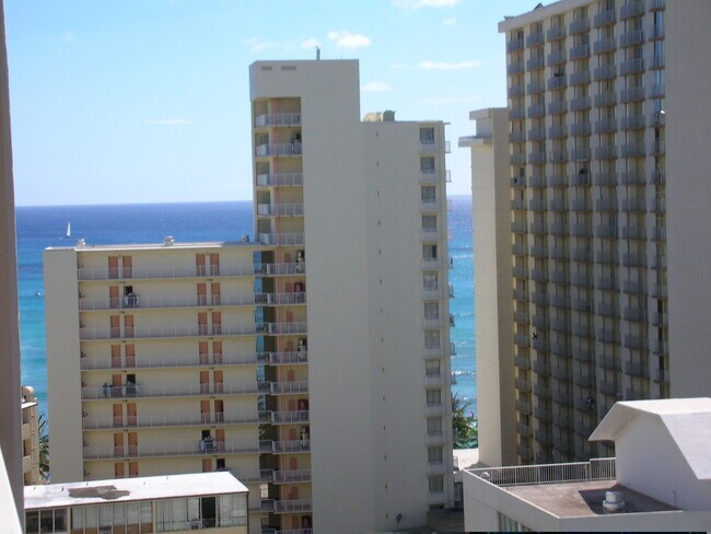 Makai view from bedroom side of lanai - 2575 Kuhio Ave Unidad 1802