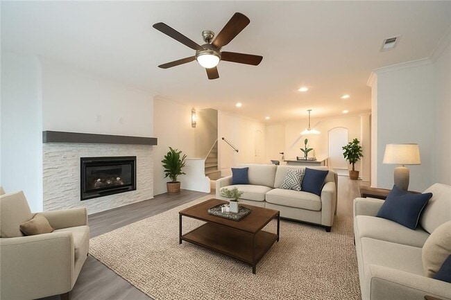 Photo - 4535 Sims Pk Overlook