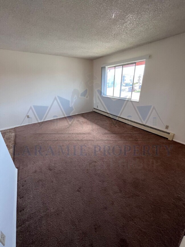 2 Bed 1.5 Bath Townhouse Style Apartment