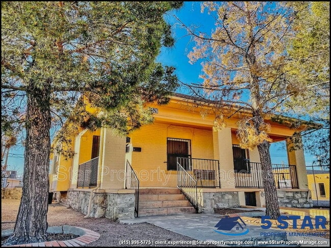 Building Photo - 2526 Yandell Dr Unit 2