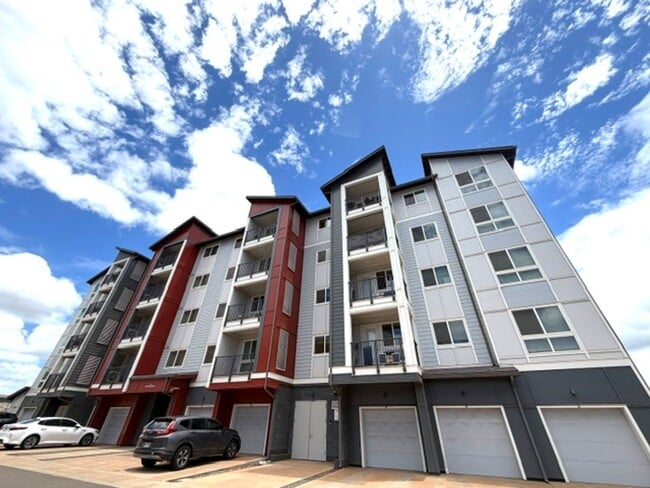 Building Photo - 91-3641 IWIKUAMOO ST. #1402 Unit 1402