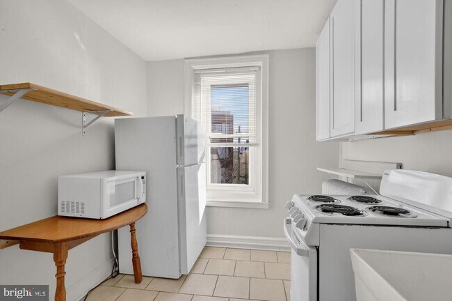 Photo - 2536 Amber St Unidad 3F